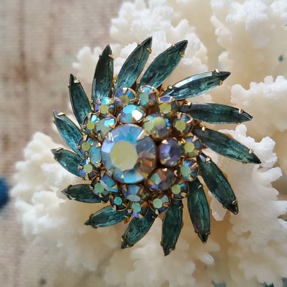 Vintage Judy Lee Brooch - Picture 4 of 16